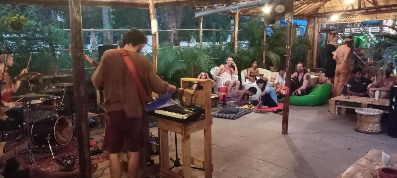 Red Monkeys Hostel Arambol Zewnętrze zdjęcie